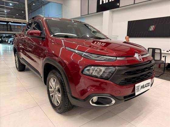 FIAT TORO 1.8 16V EVO FLEX FREEDOM AT6 FIAT TORO 1.8 16V EVO FLEX FREEDOM AT6